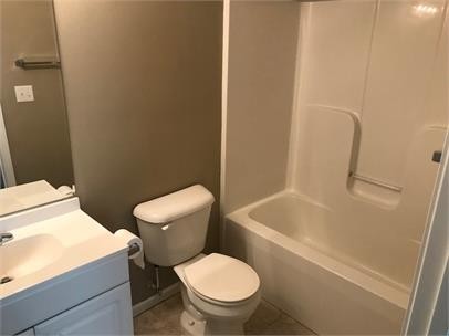 Building Photo - 608 W Market St