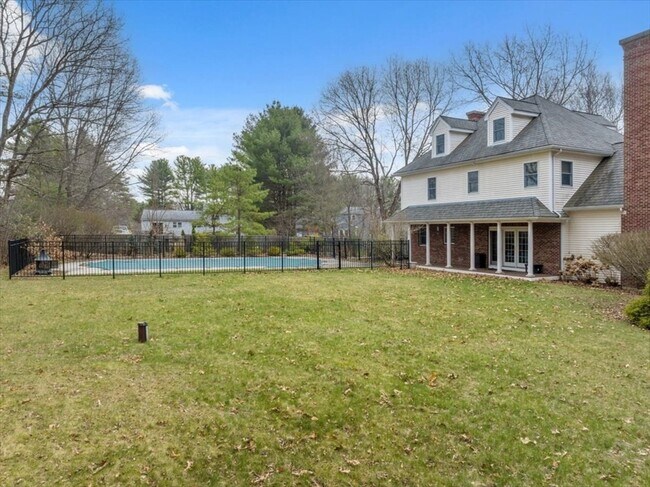 Building Photo - 1 Glenbrook Rd