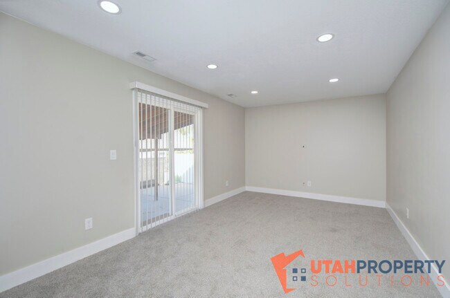 Building Photo - 6528 S 520 W