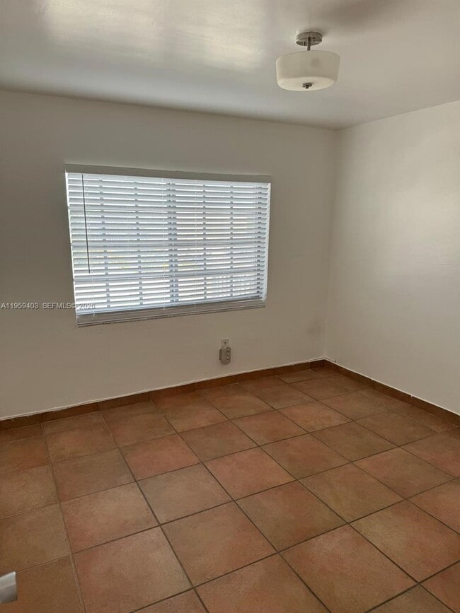 Building Photo - 5731 NW 37th St