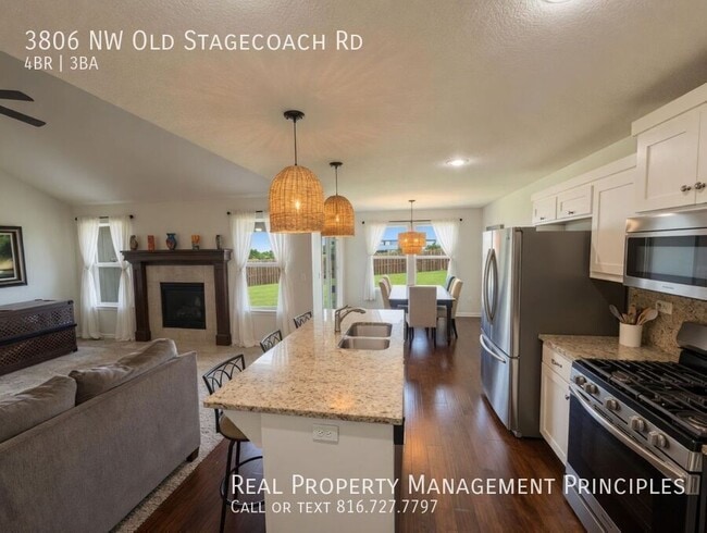 Building Photo - 3806 NW Old Stagecoach Rd