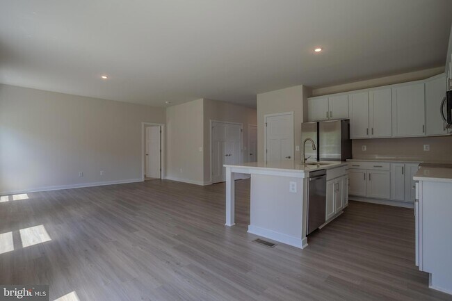 Building Photo - 79 Spatterdock Rd