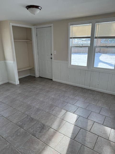 Building Photo - 719 Sherwood Terrace