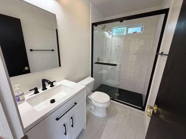 Building Photo - NIcely Updated Mill Valley 3x2 home with large yard, garage, HW floors, laundry