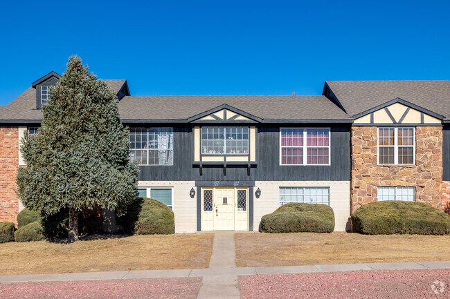 Building Photo - 2902 Airport Rd