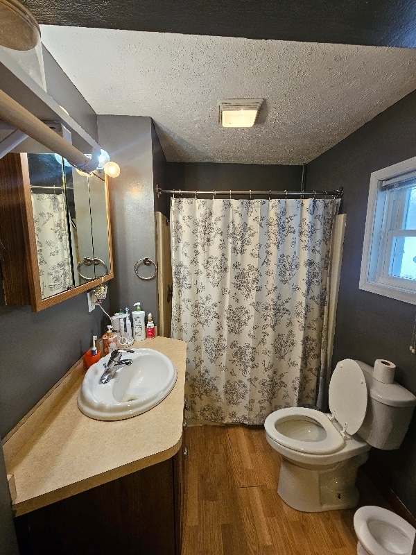 Building Photo - 307 W Clem St