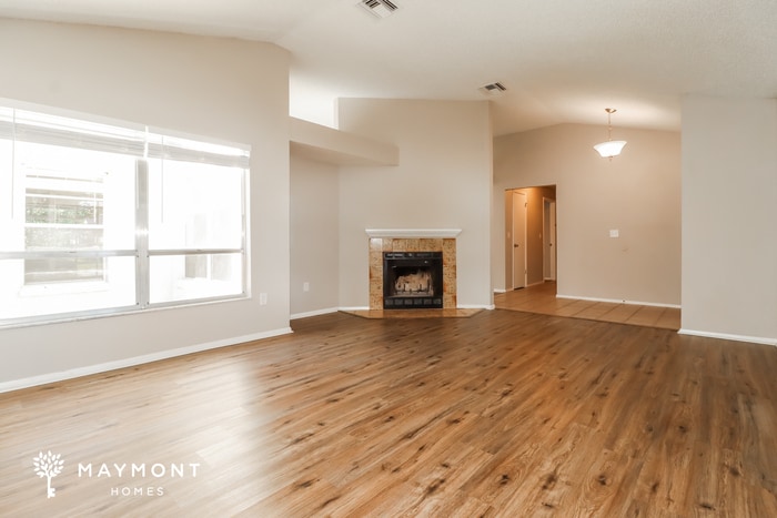 Building Photo - 15155 Nighthawk Dr