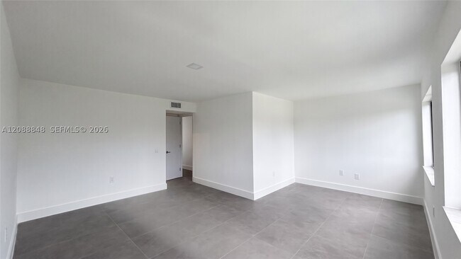 Building Photo - 11822 SW 108th Terrace