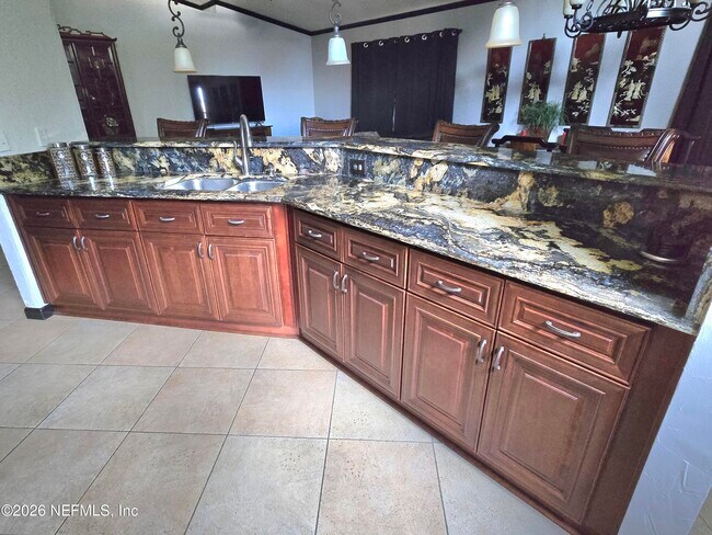 Building Photo - 6931 Cane Grass Ln E