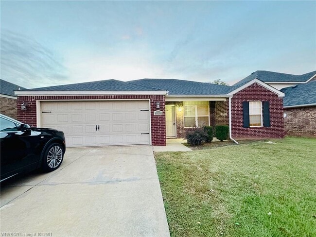 Building Photo - 6510 Huntington Ct