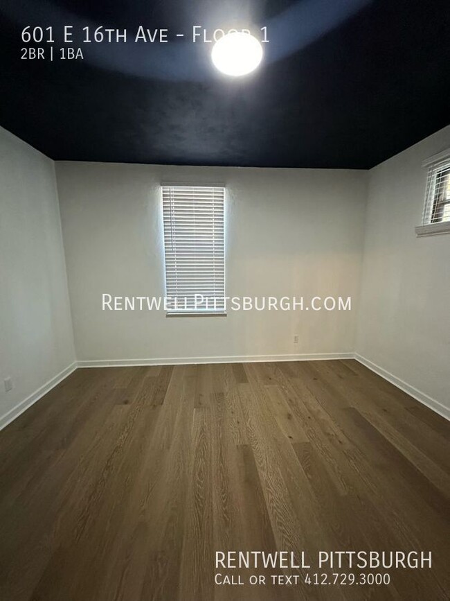 Building Photo - 2 Bedroom Apartment in Munhall