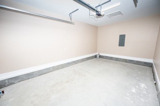 Building Photo - 128 MacDonald Blvd