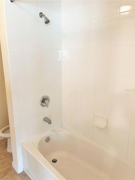 Building Photo - 19363 Fallglo Dr