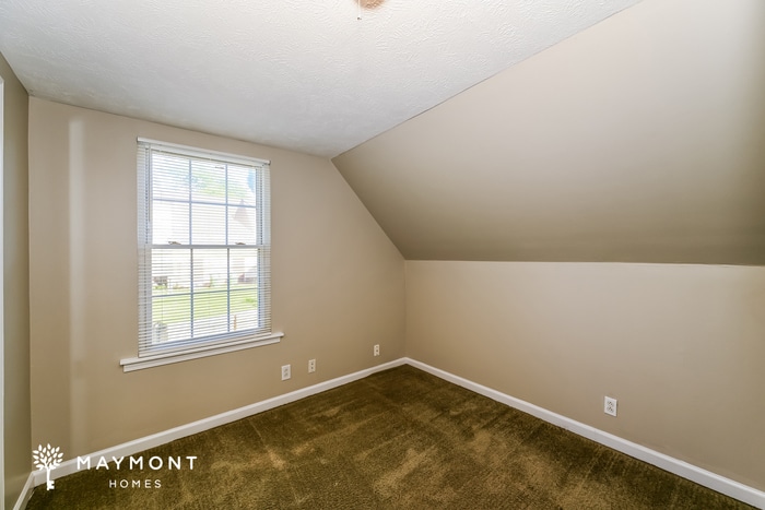 Building Photo - 3202 Lakeford Dr