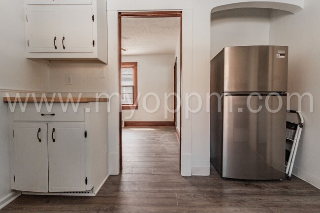 Building Photo - Lovely 2 Bedroom / 1 Bathroom Home | Benson
