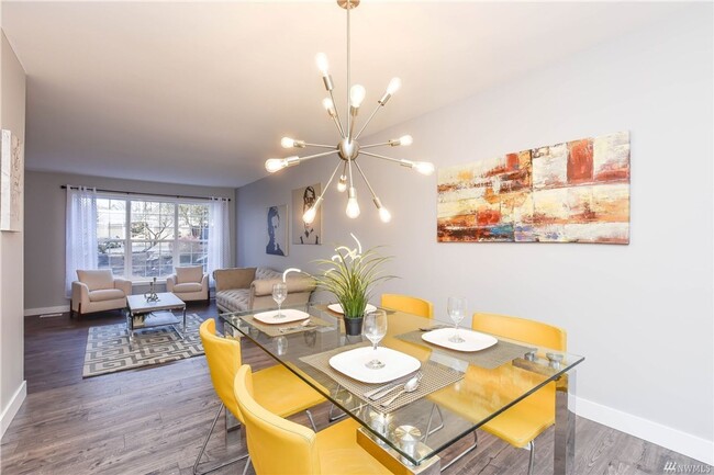 Building Photo - Remodeled Home in Mukilteo!