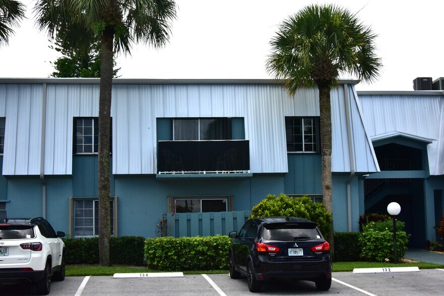 Building Photo - 950 S Kanner Hwy
