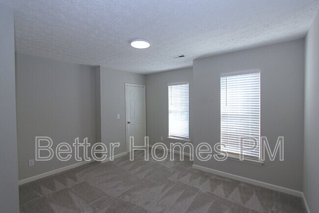 Building Photo - 3208 Mango Dr