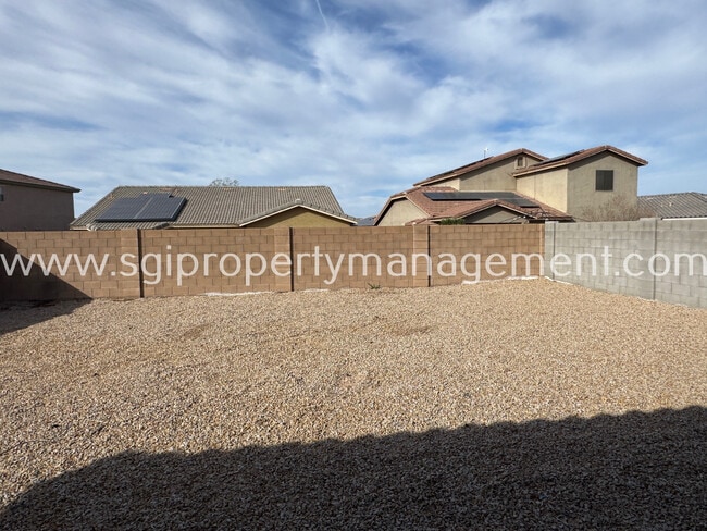 Building Photo - 2373 Oakmont Ln