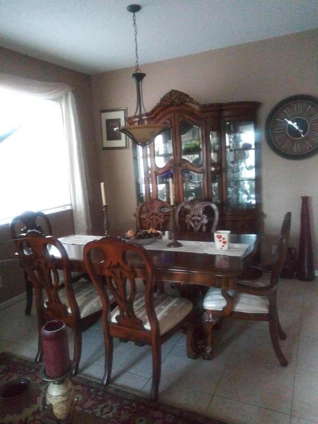 Building Photo - 4015 Banyan Trails Dr