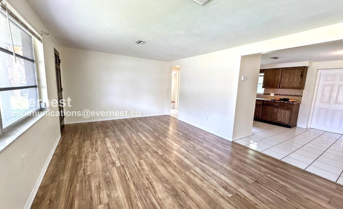Building Photo - 3600 Berkshire St