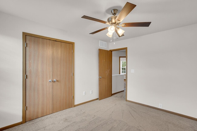 Building Photo - 5718 Canaveral Dr