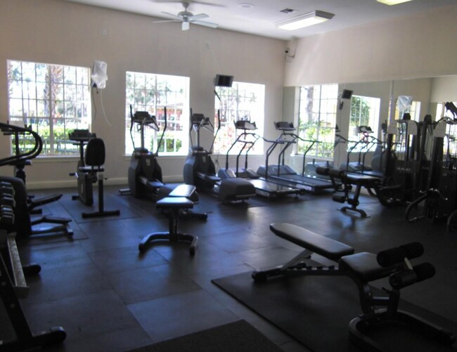 Building Photo - 2528 Robert Trent Jones Dr