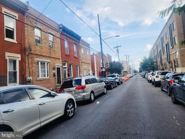 Building Photo - 1317 S 19th St