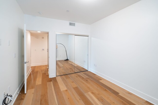 Building Photo - Stunning 3 Bedroom/ 3 Bathroom $5,900/mo.