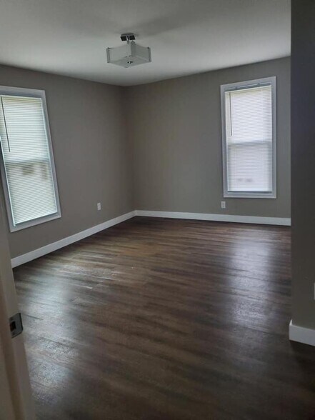 Building Photo - 1406 Mount Hermon Rd
