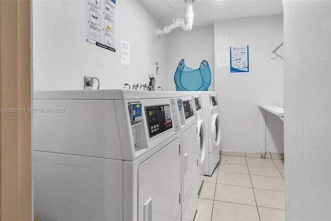 Building Photo - 251 174th St