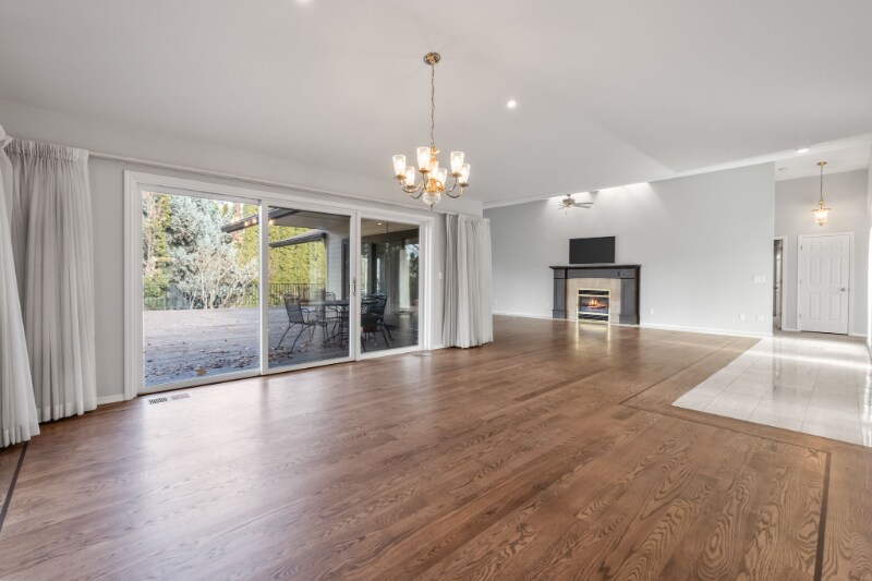 Building Photo - 8432 W Brookview Dr