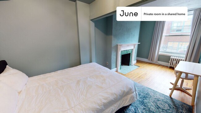 Building Photo - Private bedroom in 5 bed/2 bath Home