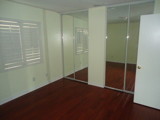 Building Photo - Huge 4 bedroom Masterpiece in the Terra Vista Community For Rent
