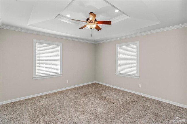 Building Photo - 808 Kerria Ave