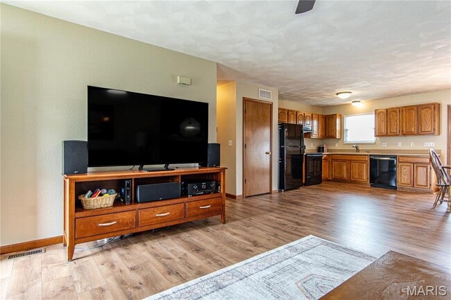 Building Photo - 19 Christine Dr