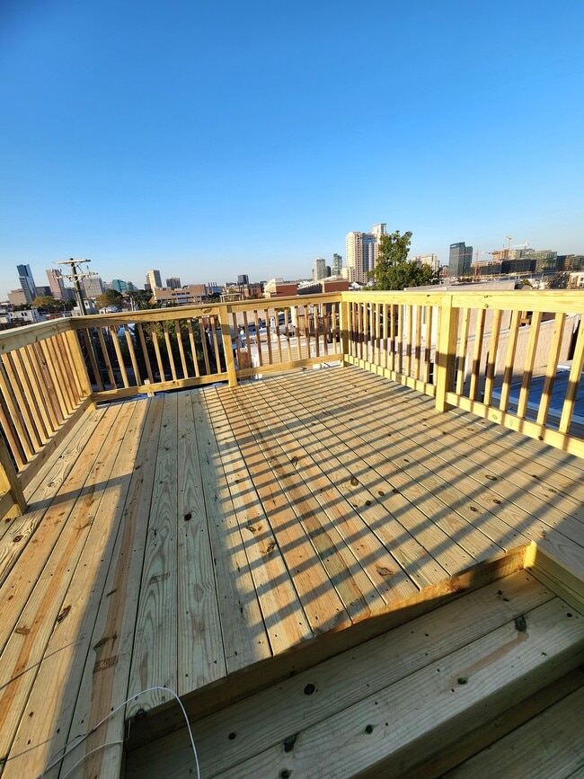 Building Photo - 444 E Fort Ave