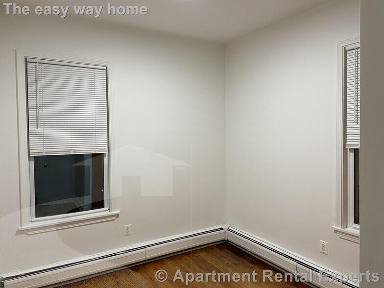 Building Photo - 252 Windsor St