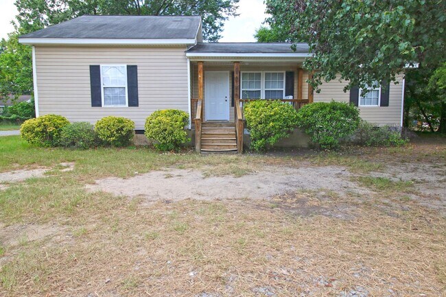 Building Photo - 2026/2027 PRE-LEASE! 5 Bedroom - Close to USC Walking distance to Williams Brice stadium