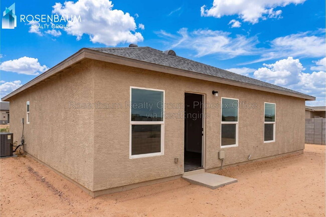 Building Photo - 11094 W Arvada Dr