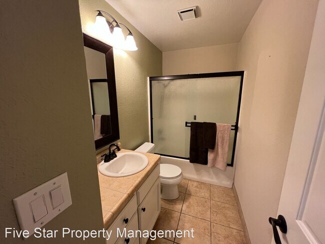 Building Photo - 3 br, 2 bath House - 2209 Chelmsford Dr