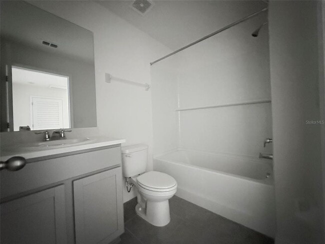 Building Photo - 8220 SW 67th Ave