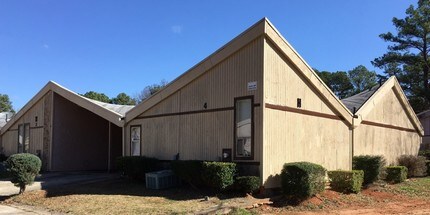 Building Photo - The Heights Homes