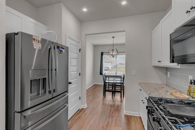 Building Photo - 29772 Logan Oaks Dr NW