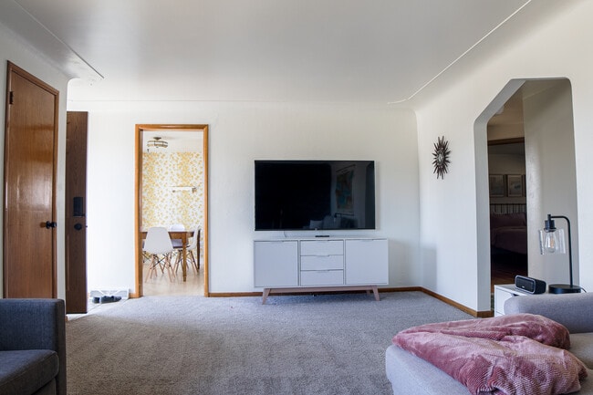 Building Photo - 6185 W 61st Ave