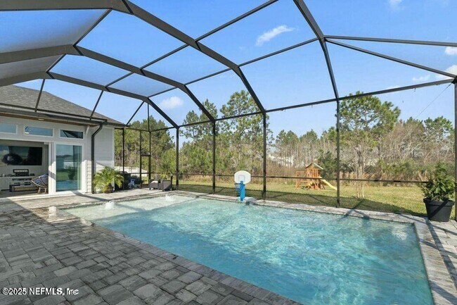 Building Photo - 367 Yorkshire Dr