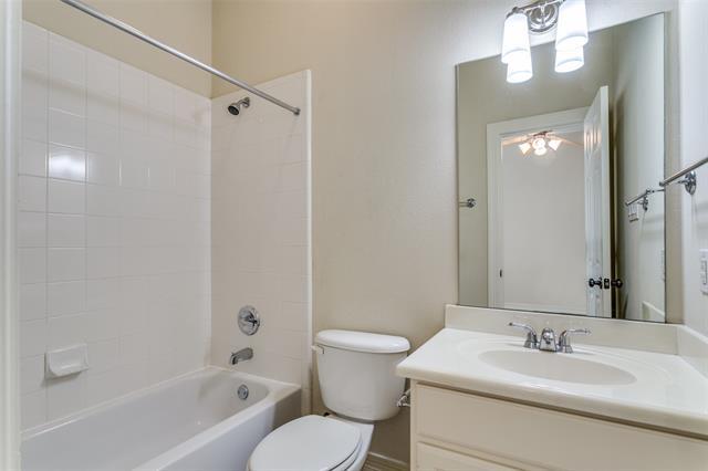 Building Photo - 2502 Worthington St