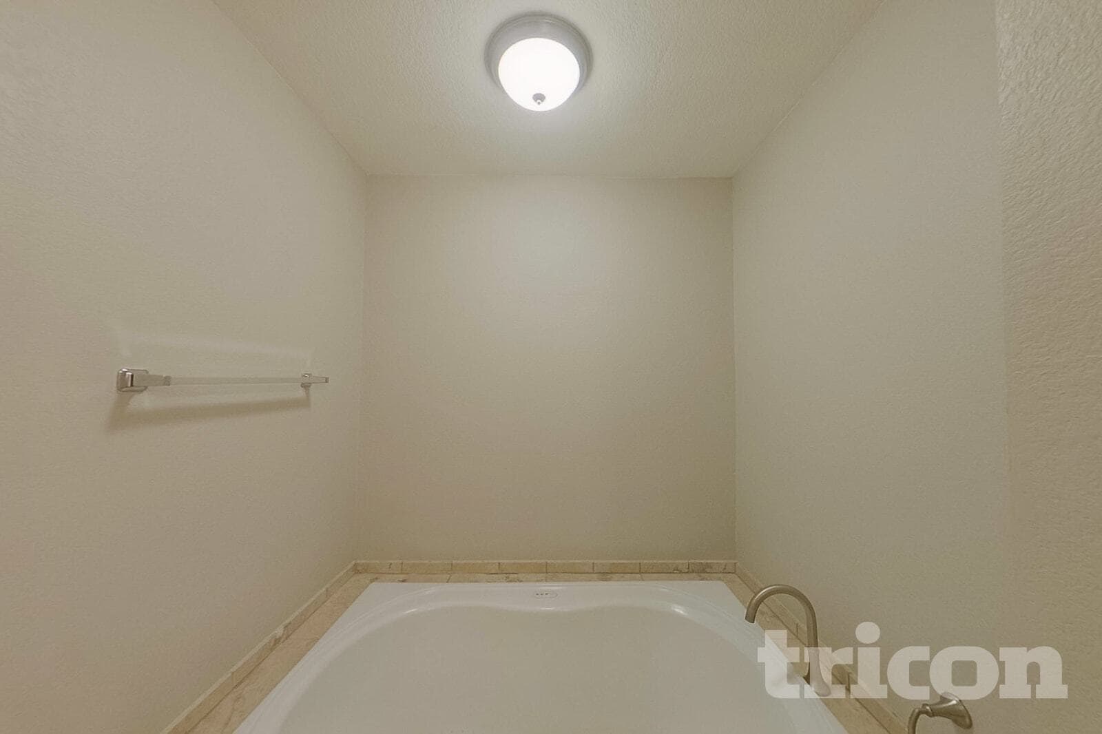 Building Photo - 7724 Grassland Dr