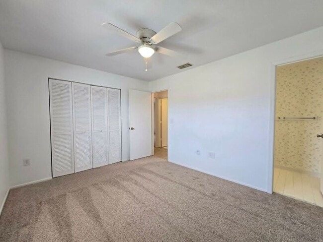 Building Photo - 3940 Spoonbill Ct