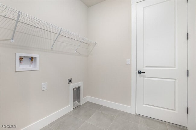 Building Photo - 3039 NW 2nd Pl